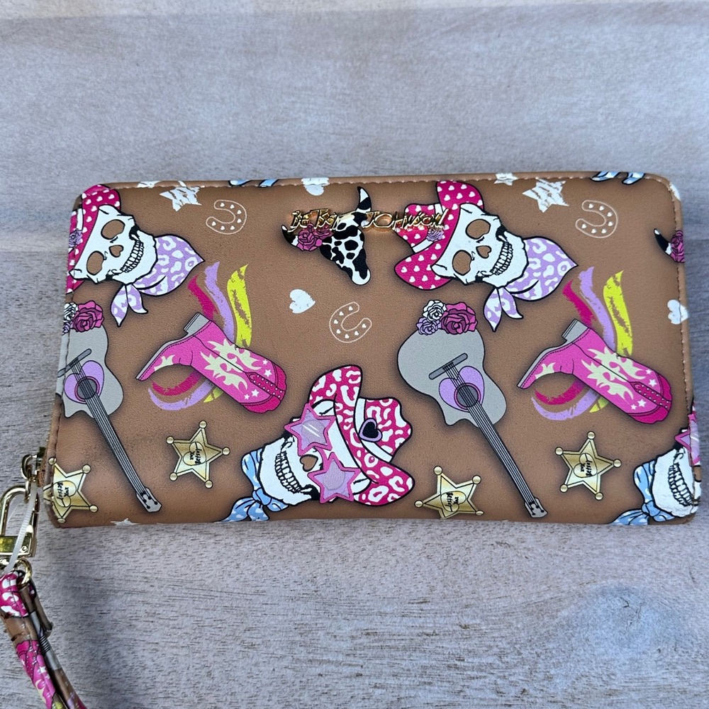 Betsey Johnson Western Cowgirl Skull Wristlet Wallet Tan Pink Gold Tone Zip - Picture 7 of 16